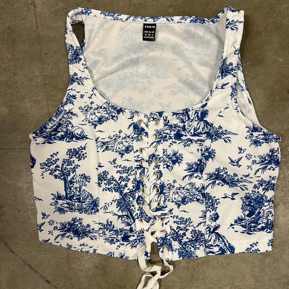 Crop top